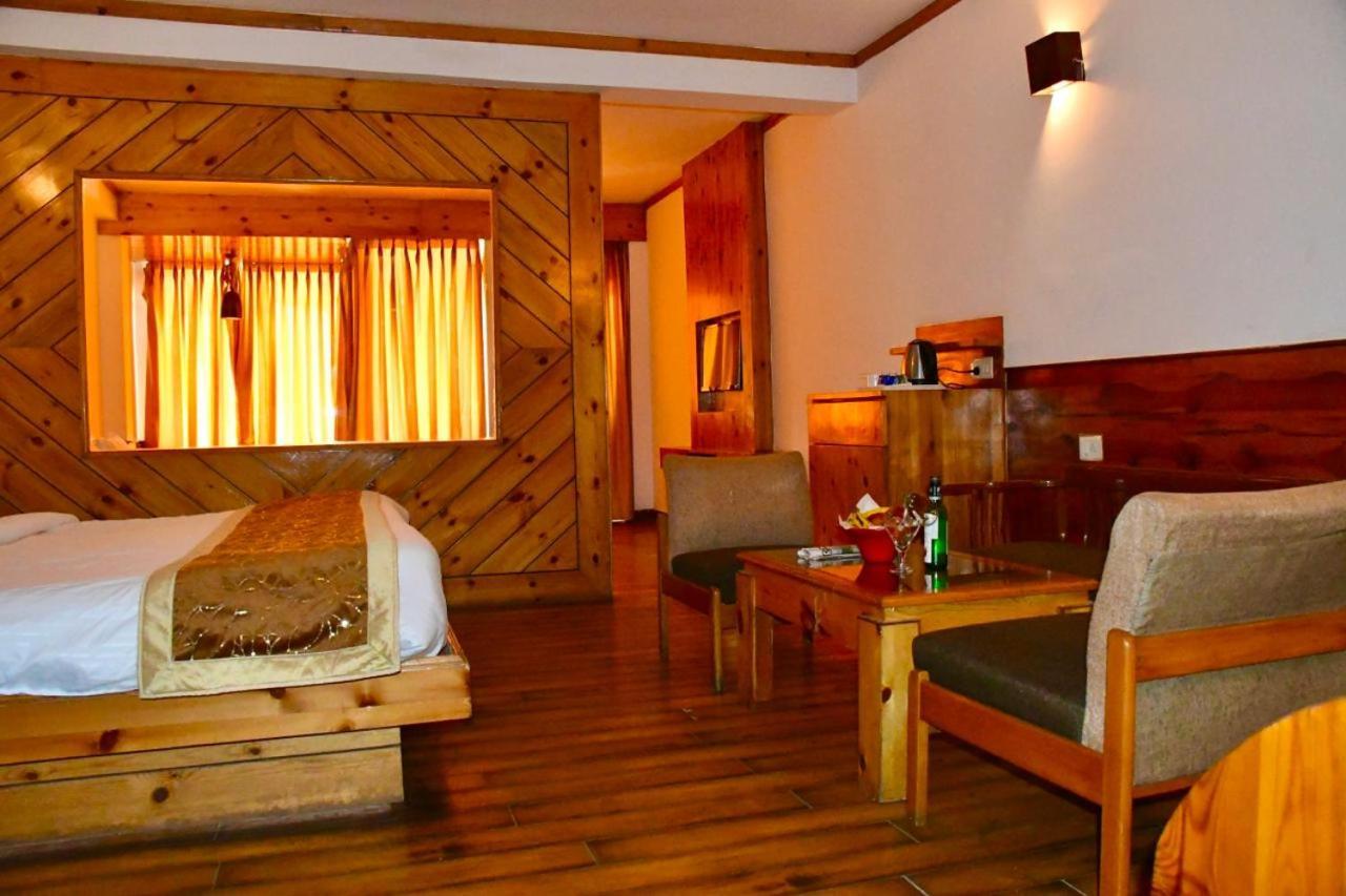 The Whispering Inn Resort And Bar Manāli Esterno foto
