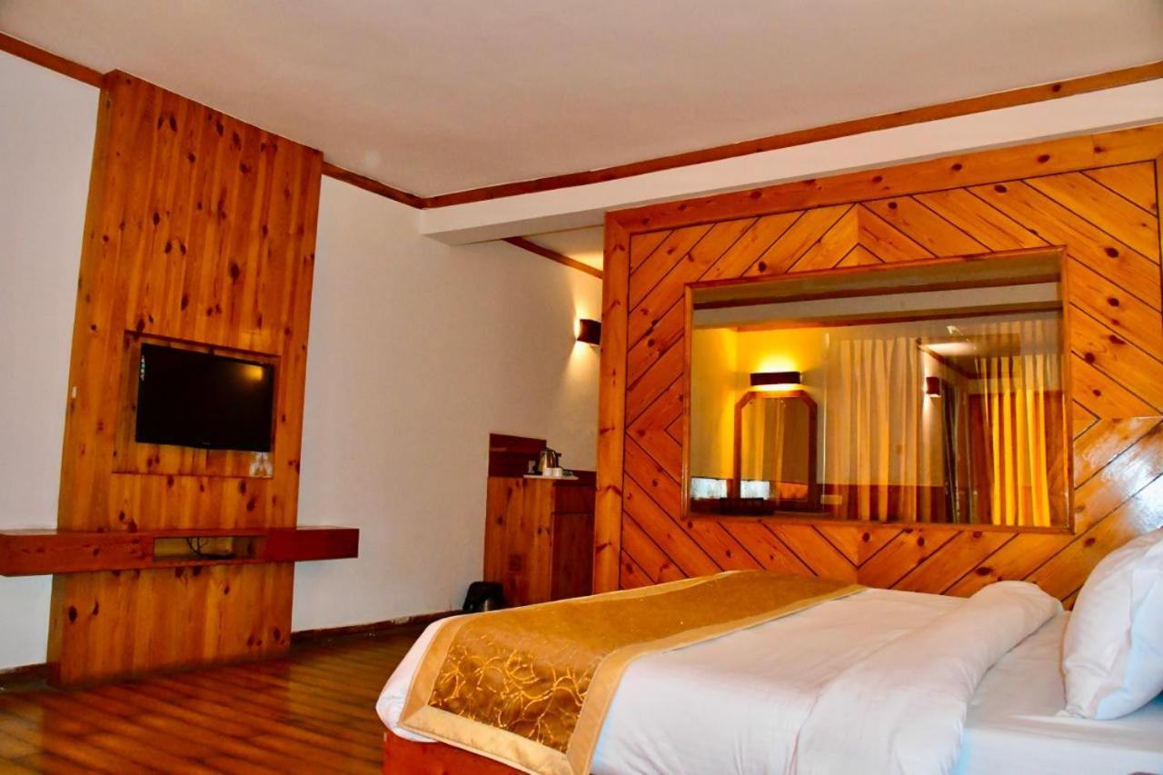 The Whispering Inn Resort And Bar Manāli Esterno foto