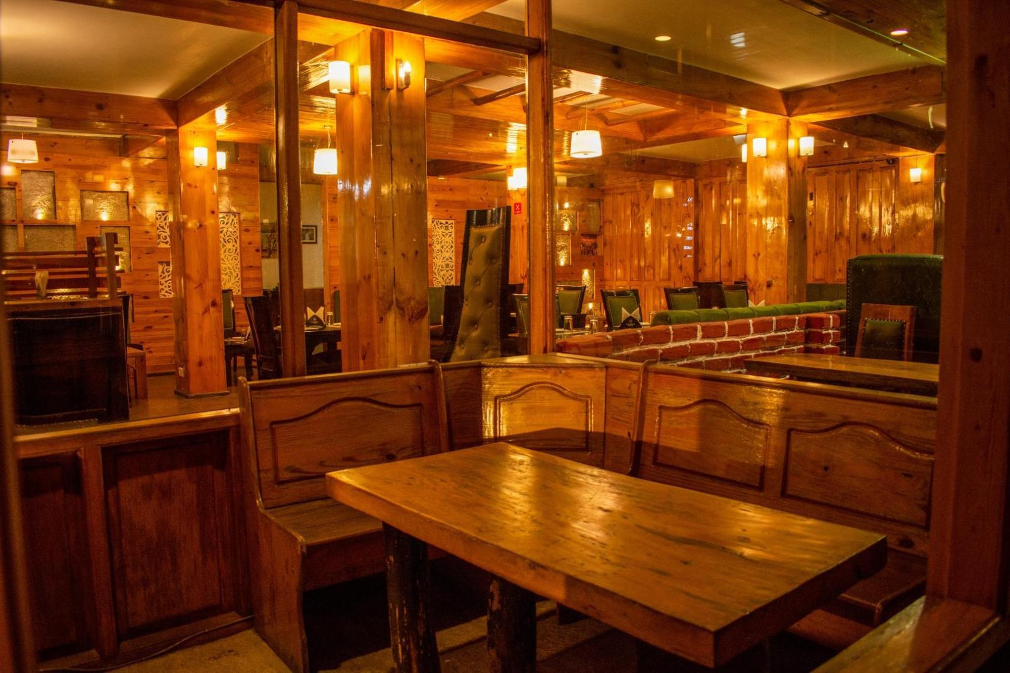 The Whispering Inn Resort And Bar Manāli Esterno foto