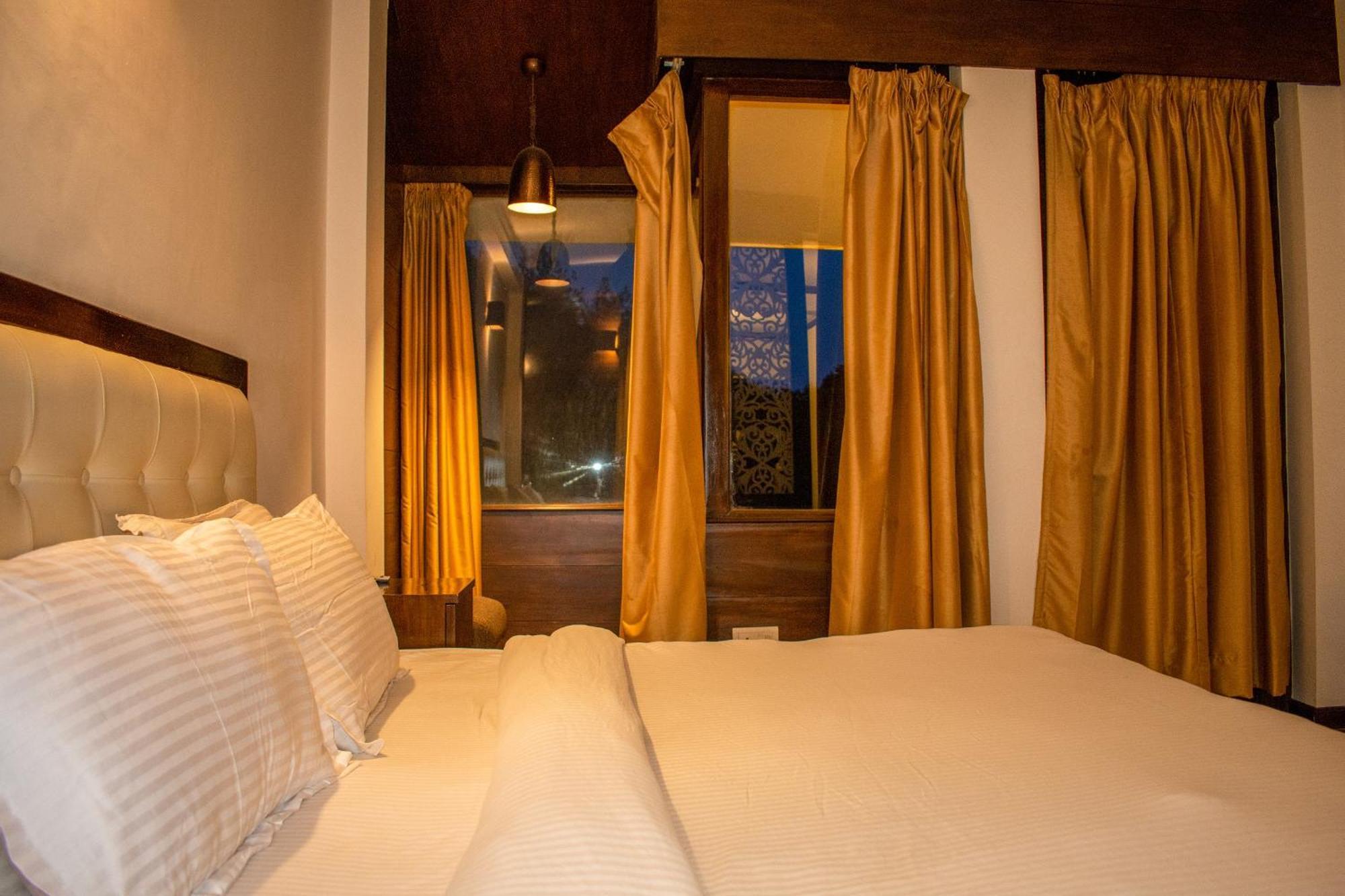 The Whispering Inn Resort And Bar Manāli Esterno foto