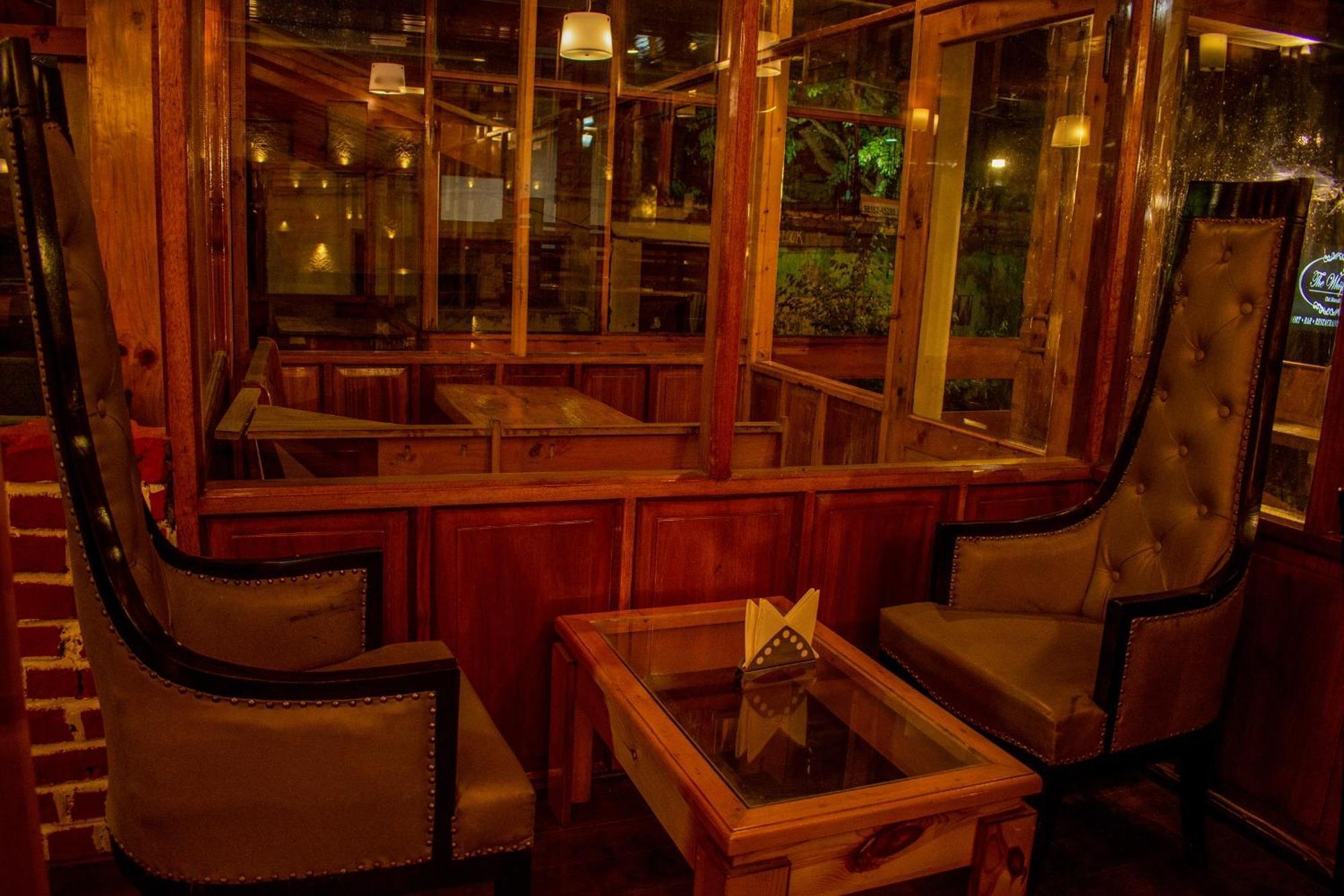 The Whispering Inn Resort And Bar Manāli Esterno foto