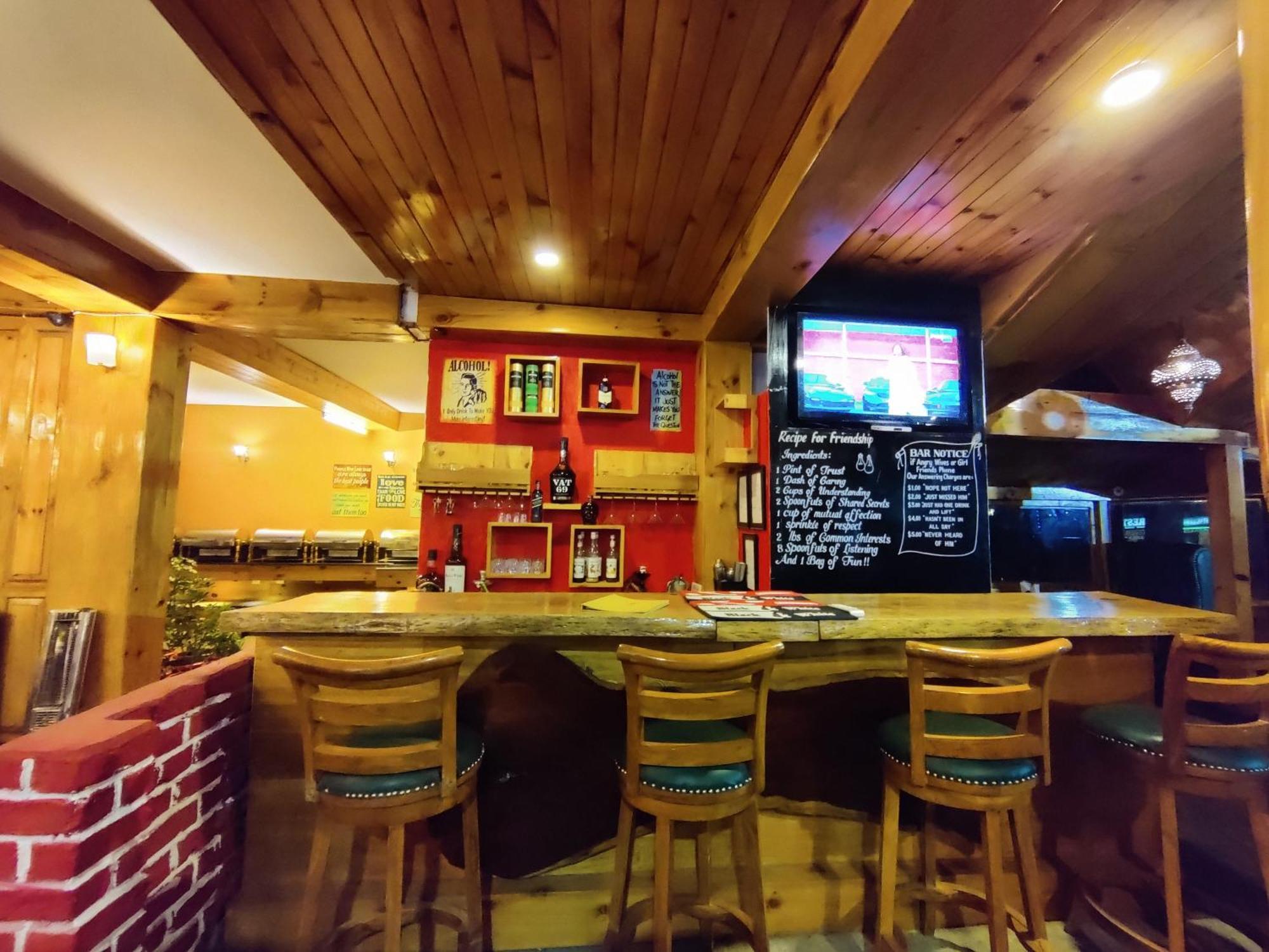 The Whispering Inn Resort And Bar Manāli Esterno foto