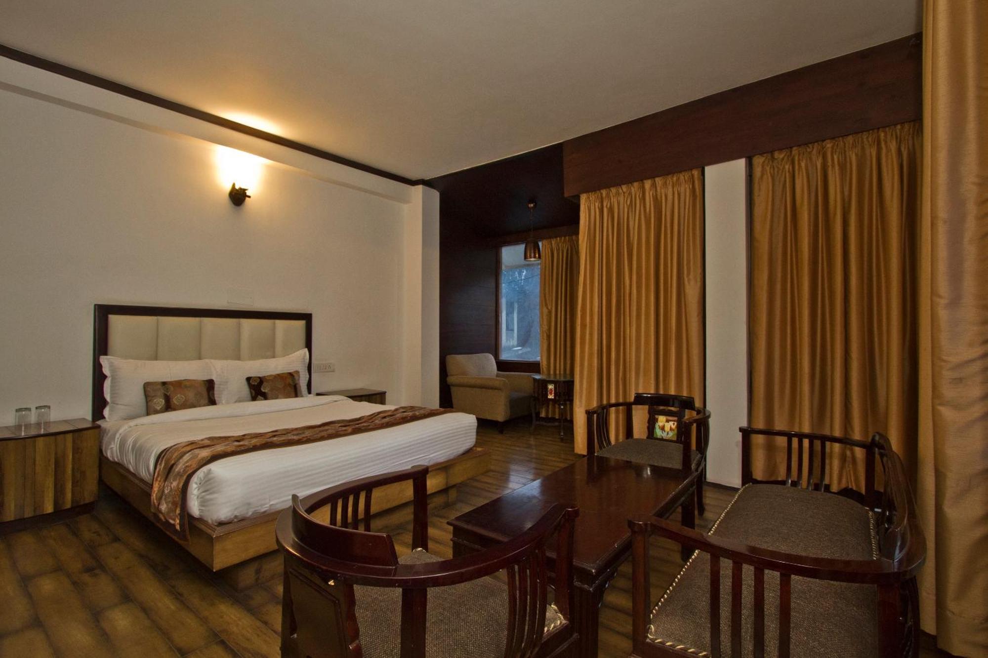 The Whispering Inn Resort And Bar Manāli Esterno foto