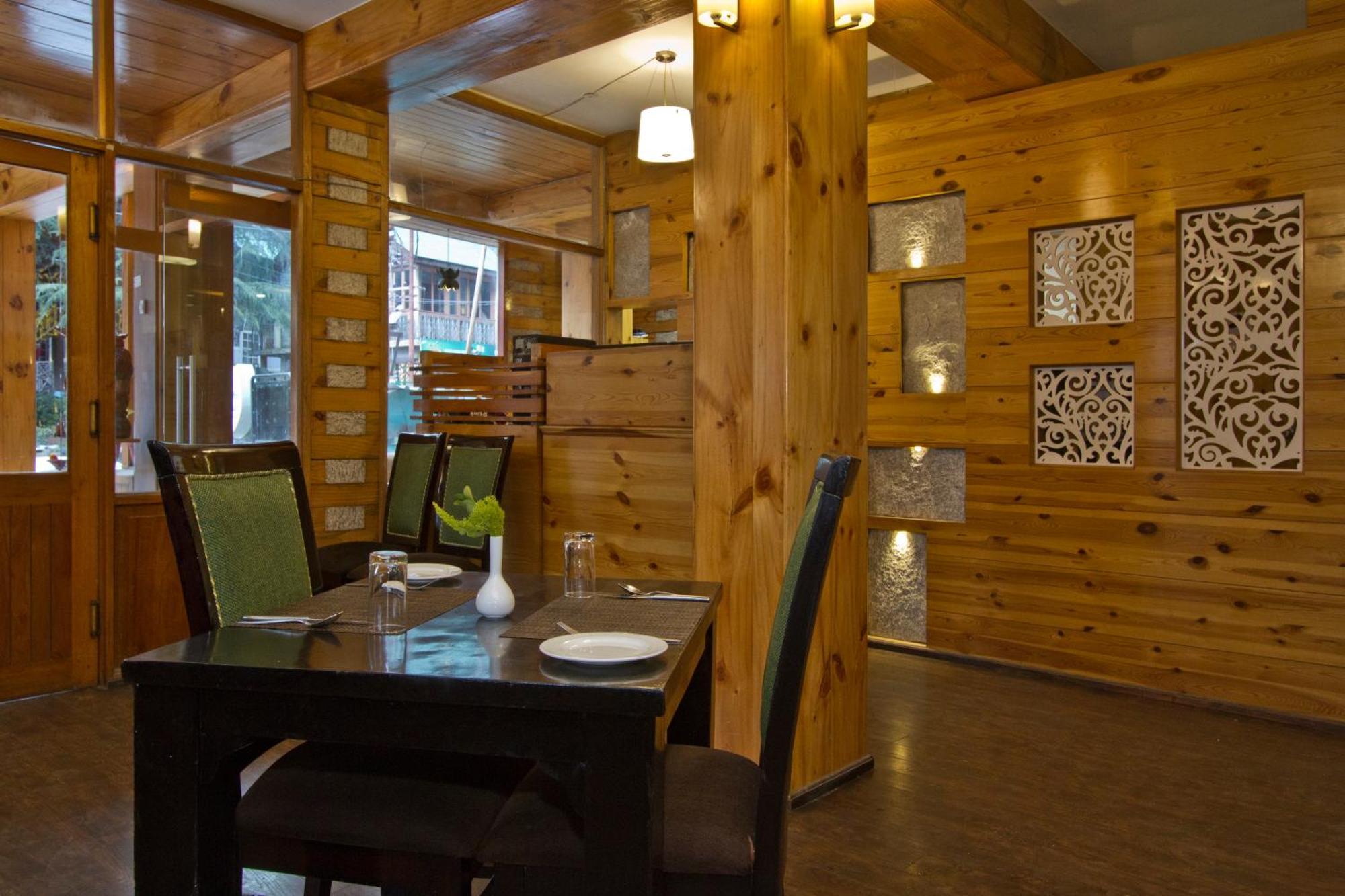 The Whispering Inn Resort And Bar Manāli Esterno foto