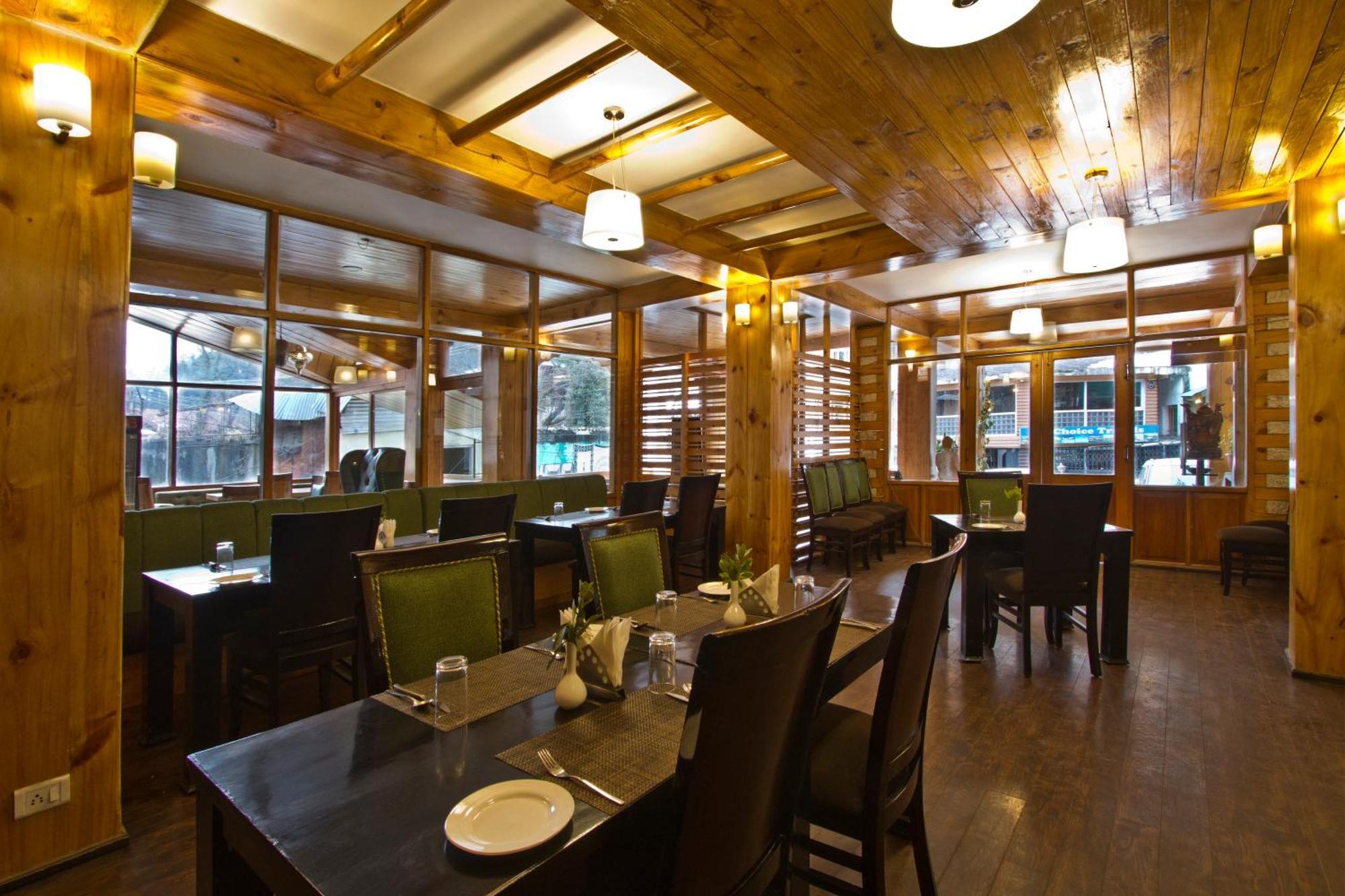The Whispering Inn Resort And Bar Manāli Esterno foto