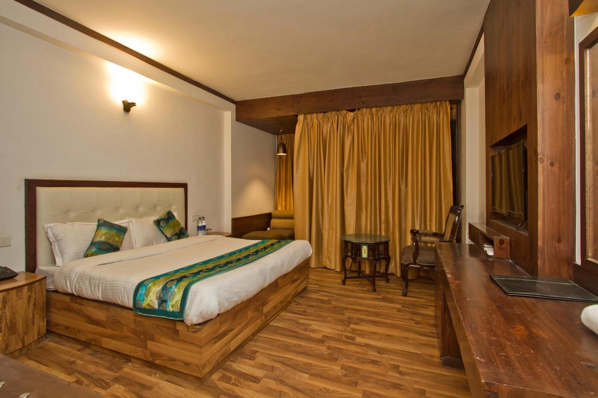 The Whispering Inn Resort And Bar Manāli Esterno foto