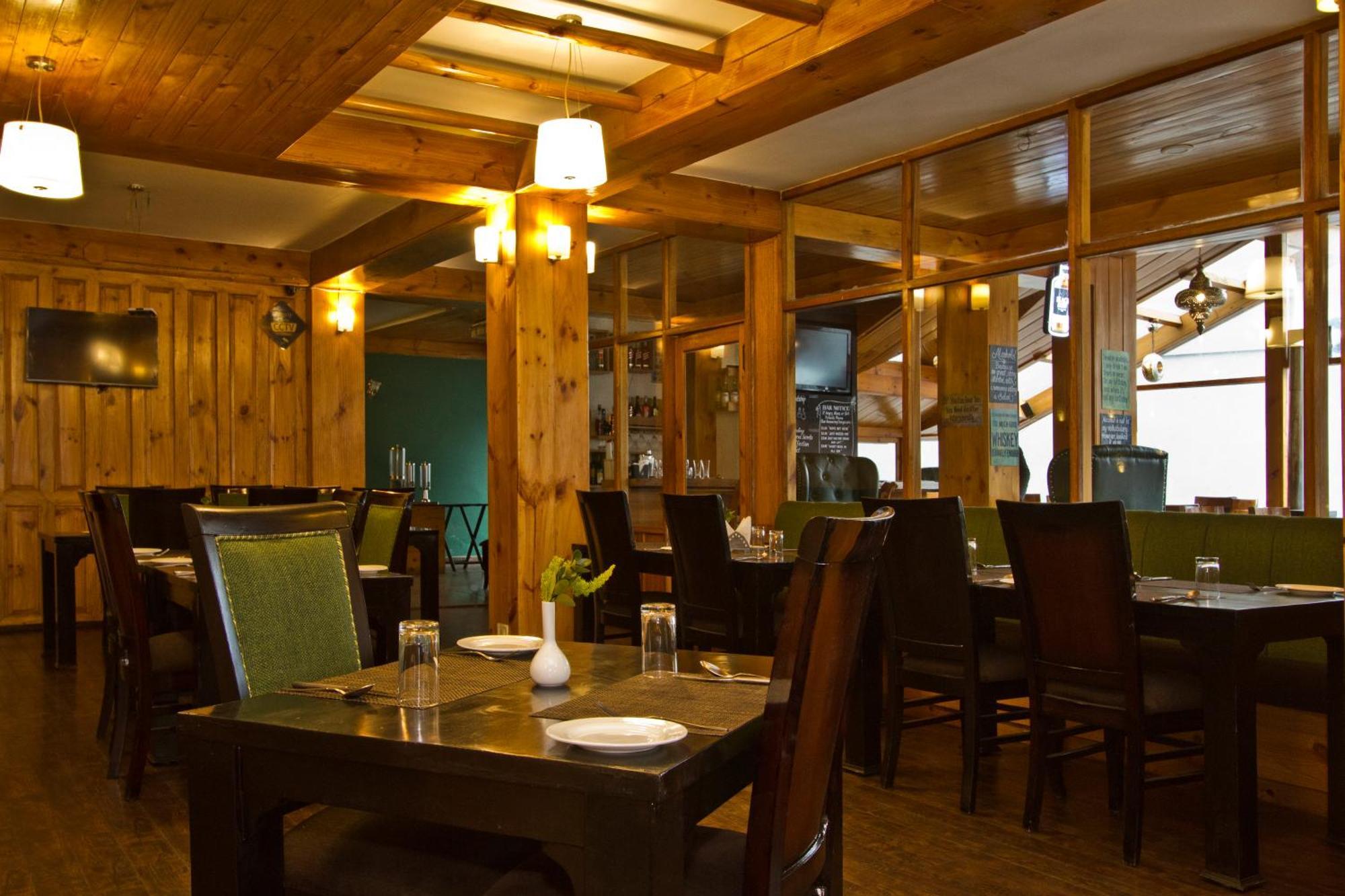 The Whispering Inn Resort And Bar Manāli Esterno foto